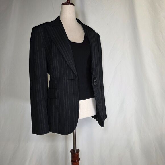 Tahari Petite Pin Striped Large Single Button Blazer Size 14 Petite - Picture 6 of 11